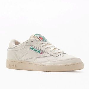 Reebok off white club c 85 vintage shoes